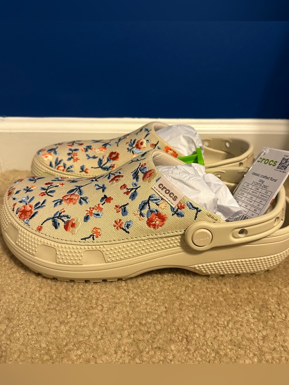 Crocs Classic Crafted Floral Clog Bone Frappe Flowers Size Mens 8 Womens 10 NWT